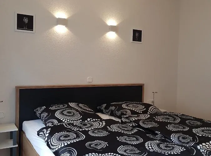 80 Qm Super Zentral In Mwst Ausweisbar Apartment